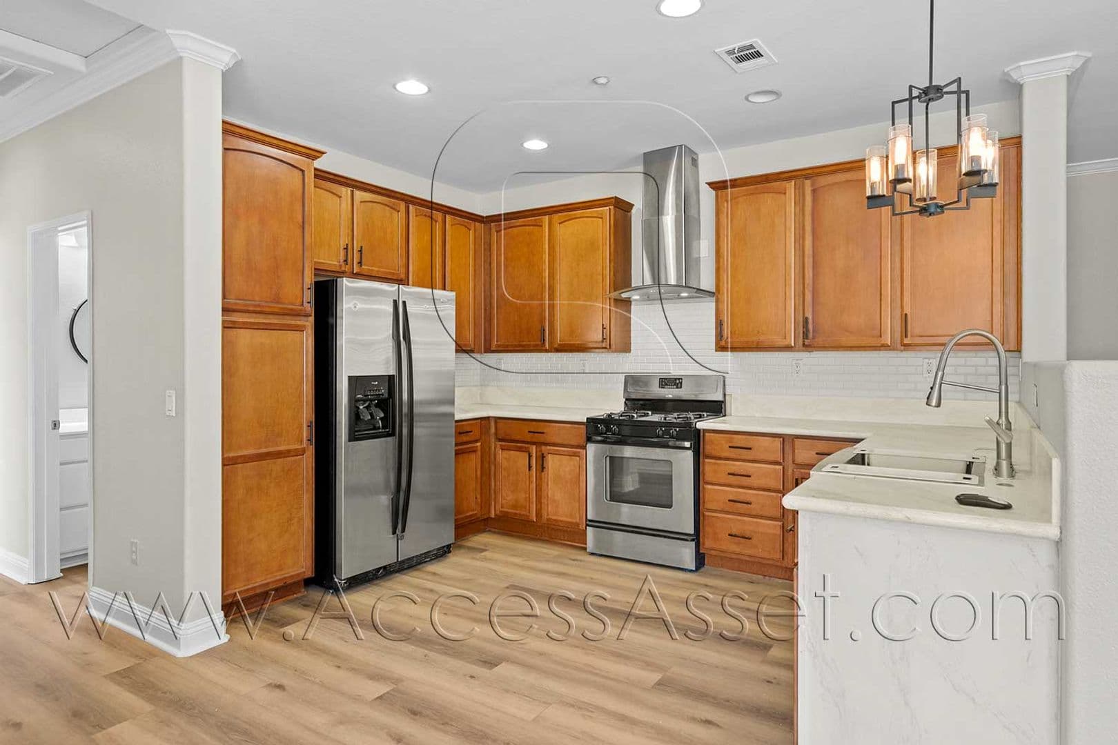 Lake Elsinore House: 15427 Park Point Ave - 110