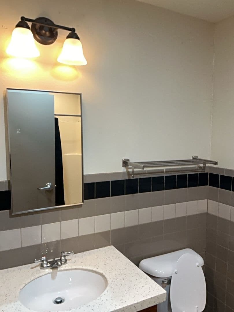 Barstow Multiplex: 29255 Old Highway 58 - 106