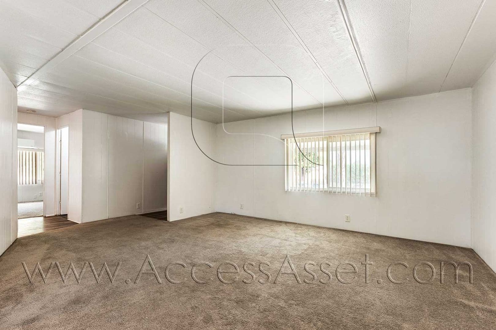 Lake Elsinore House: 32889 Brechtel St