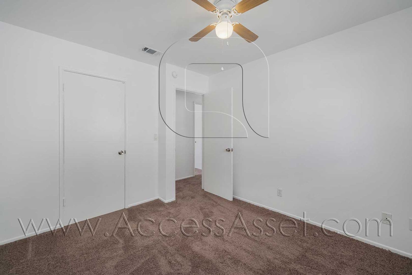 Lake Elsinore House: 29650 Jernigan St.