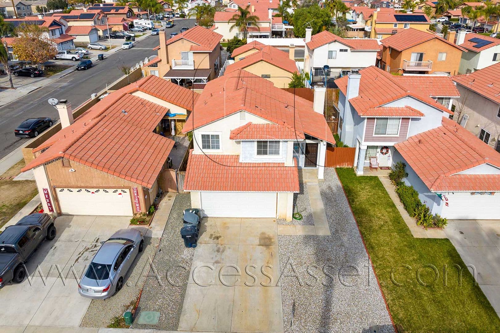 Perris House: 464 E Jarvis St