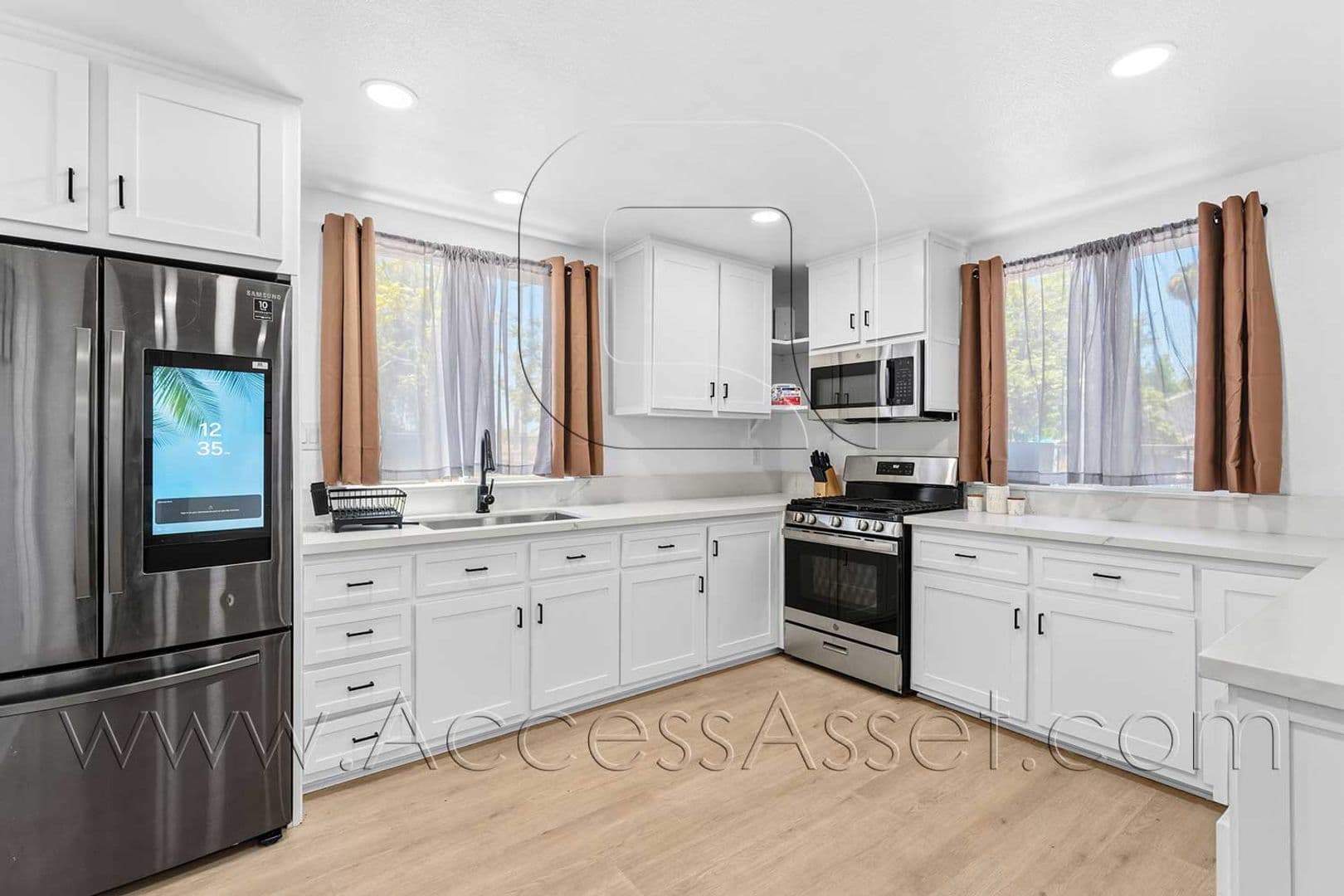Riverside House: 434 Highland Ave