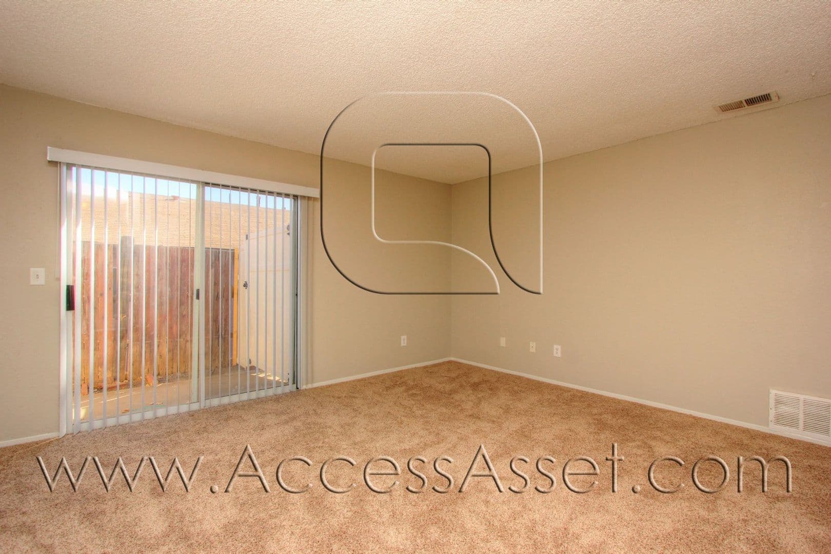 Lake Elsinore Apartment: 33150 Esther St.