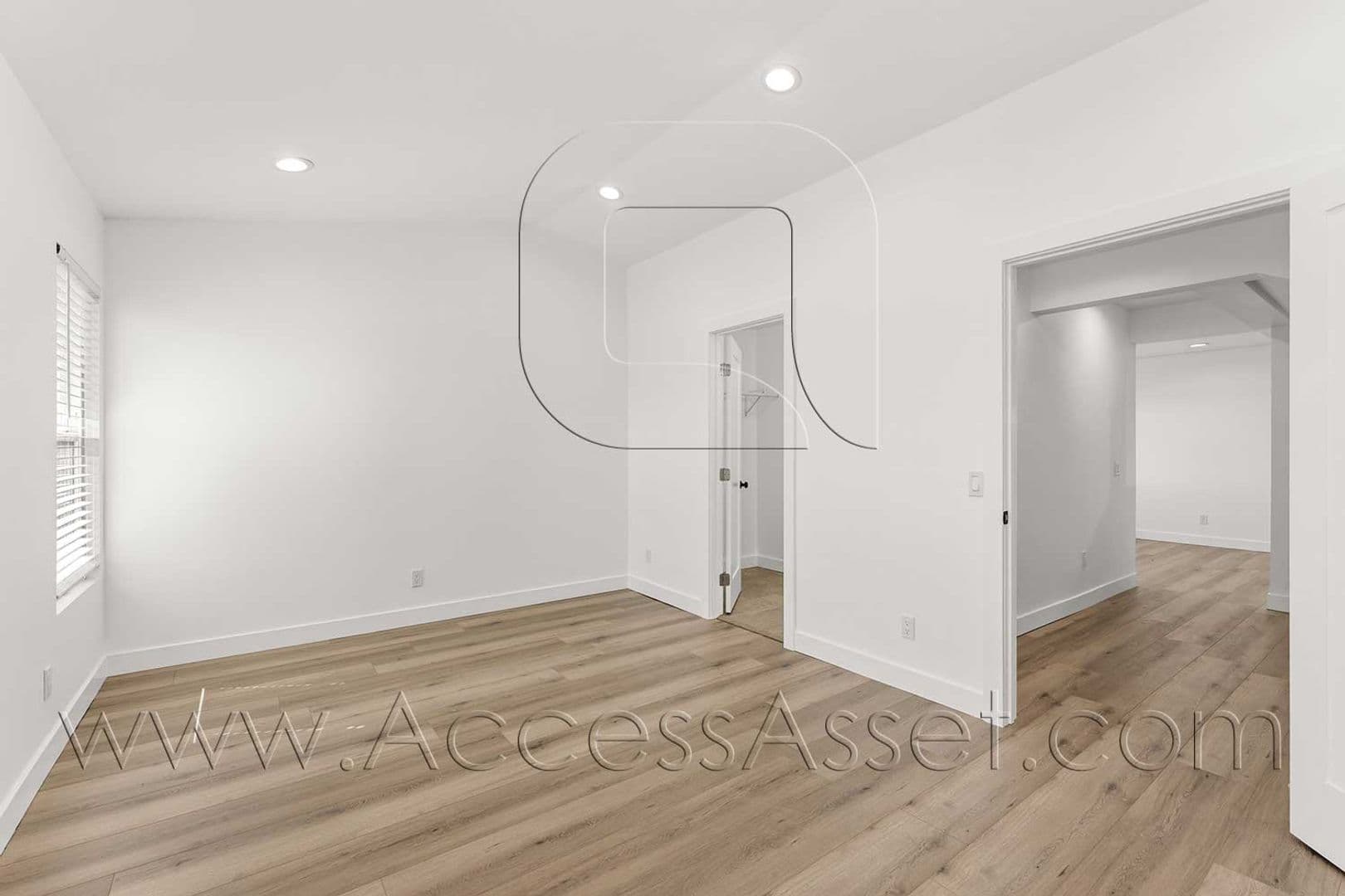 Riverside Apartment: 10946 Thrush Dr