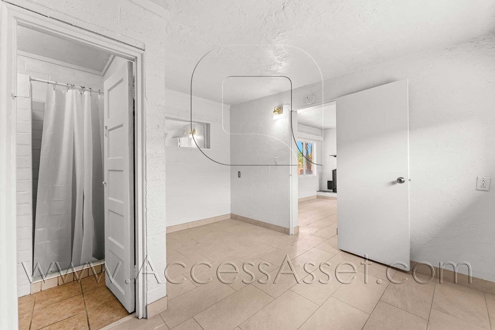 Beaumont House: 675 American Avenue #2