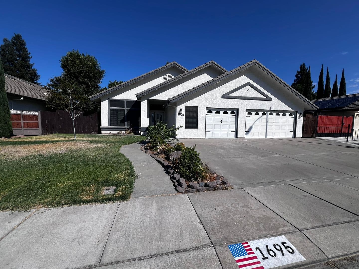 Manteca House: 1695 Klondike Way