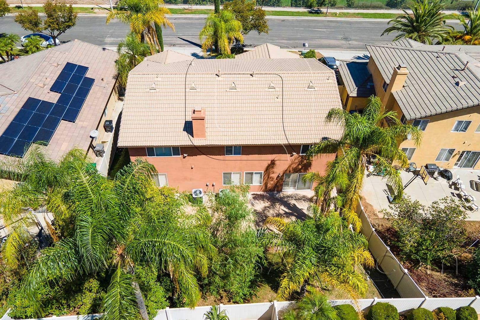 Corona House: 1358 Baldwin St