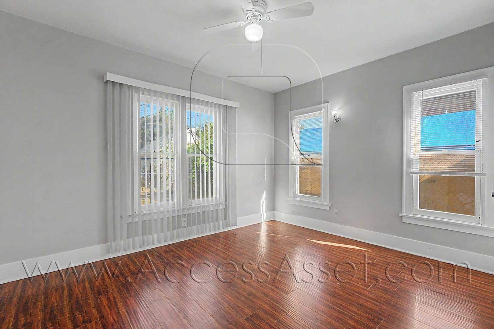 San Bernardino House: 2829 N Pershing Ave