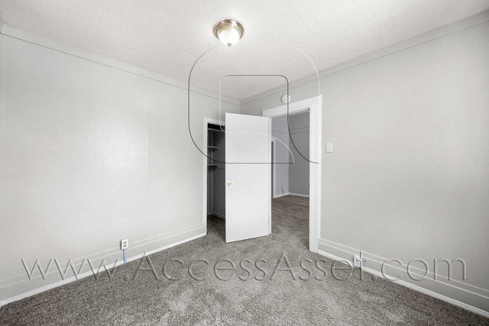 Lake Elsinore Apartment: 307 W Sumner Ave.