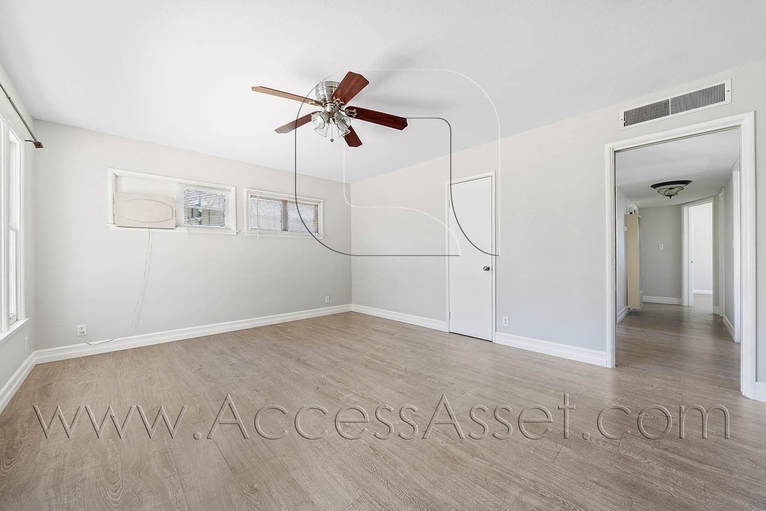 San Bernardino House: 2840 N F St