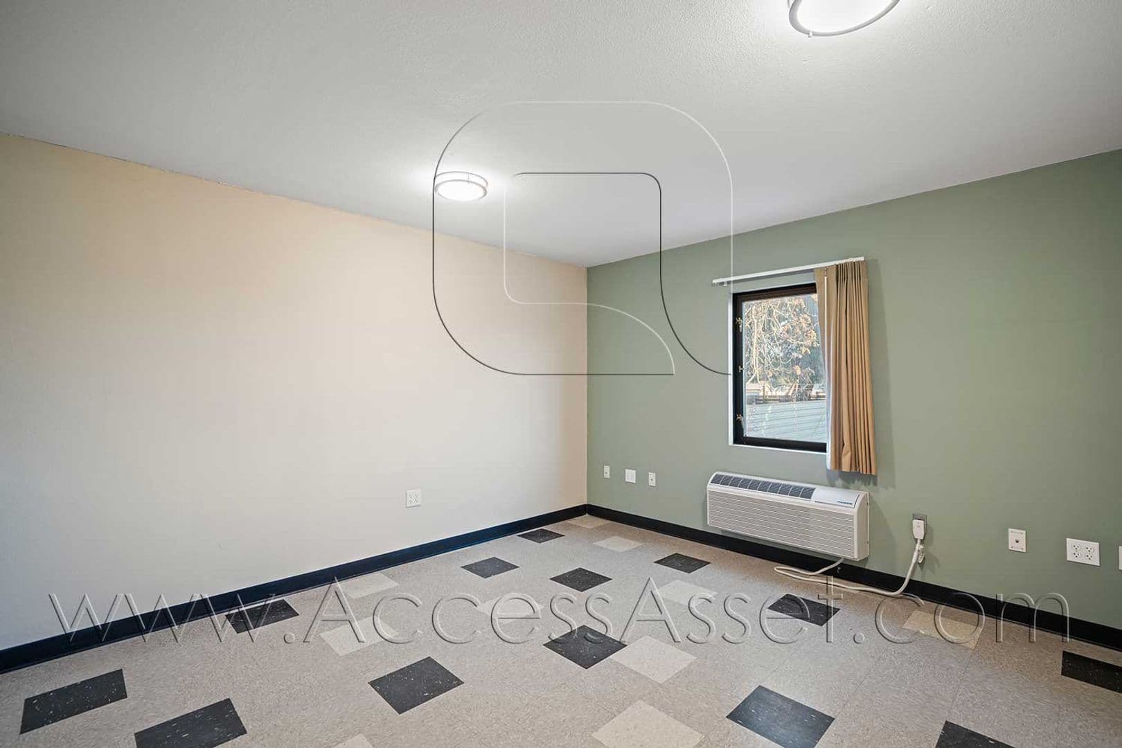 Barstow Multiplex: (*) 29255 Old Highway 58 - 105