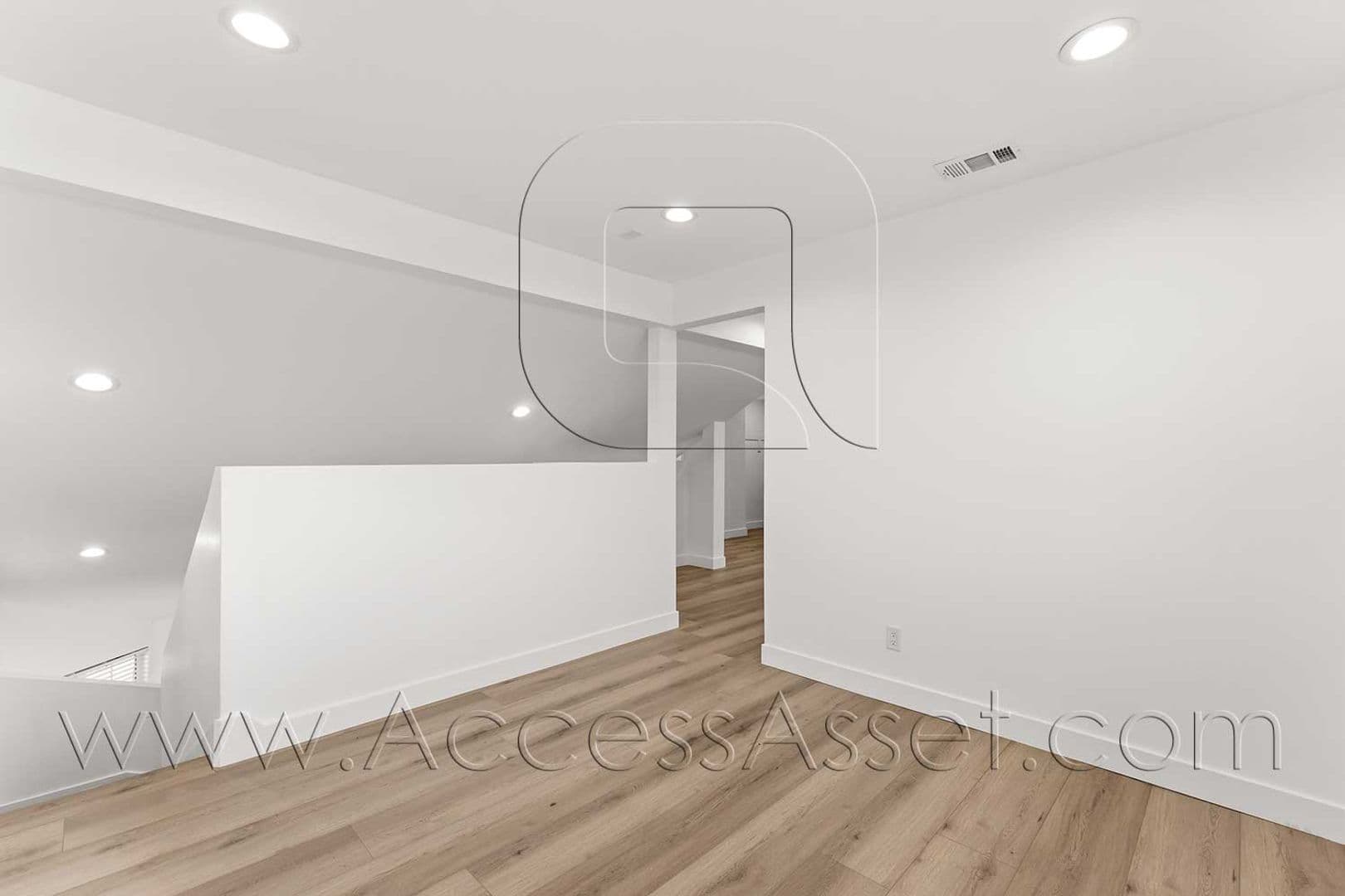 Riverside Apartment: 10946 Thrush Dr