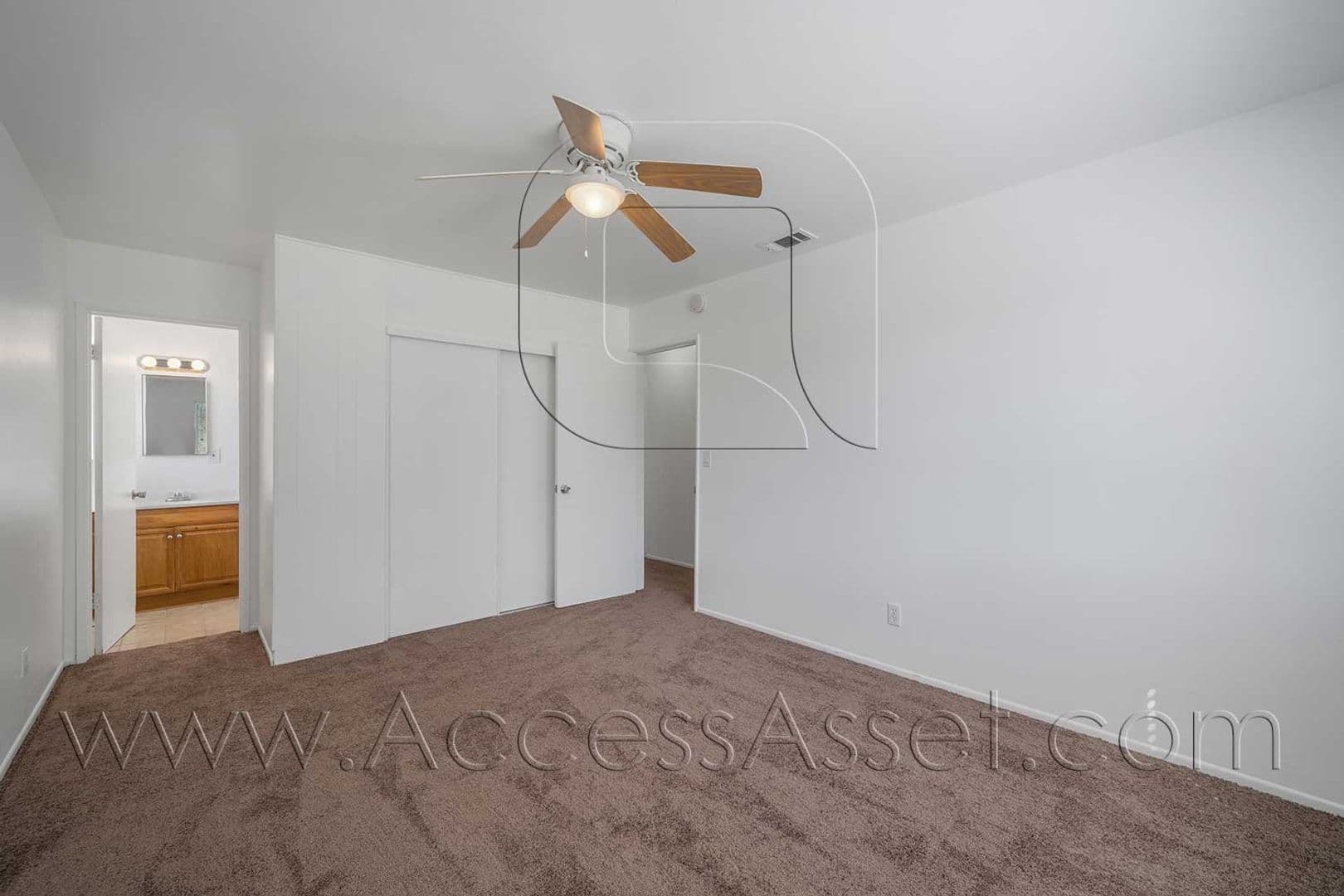 Lake Elsinore House: 29650 Jernigan St.