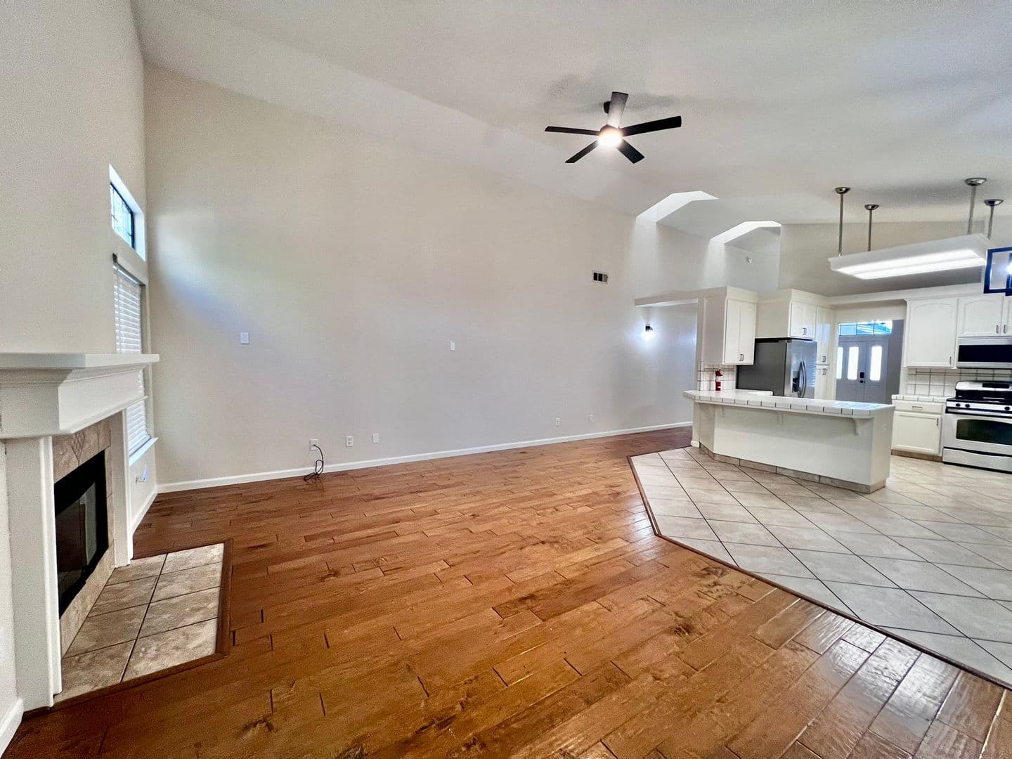Manteca House: 1695 Klondike Way