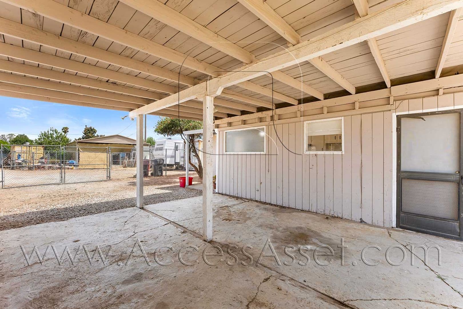Beaumont House: 675 American Avenue #2