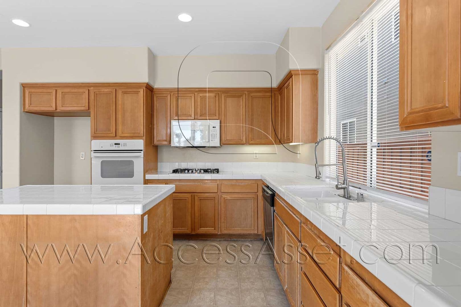 Menifee House: 29291 Grande Vista Ave