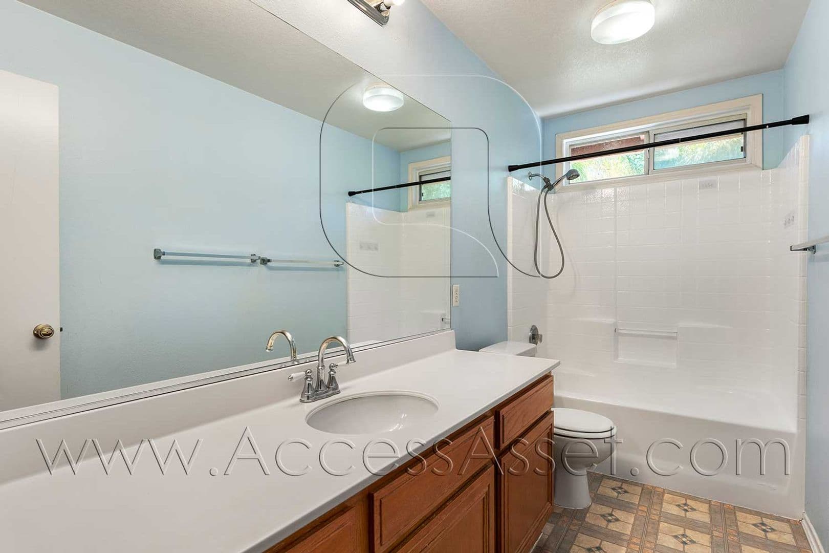 Corona House: 1358 Baldwin St
