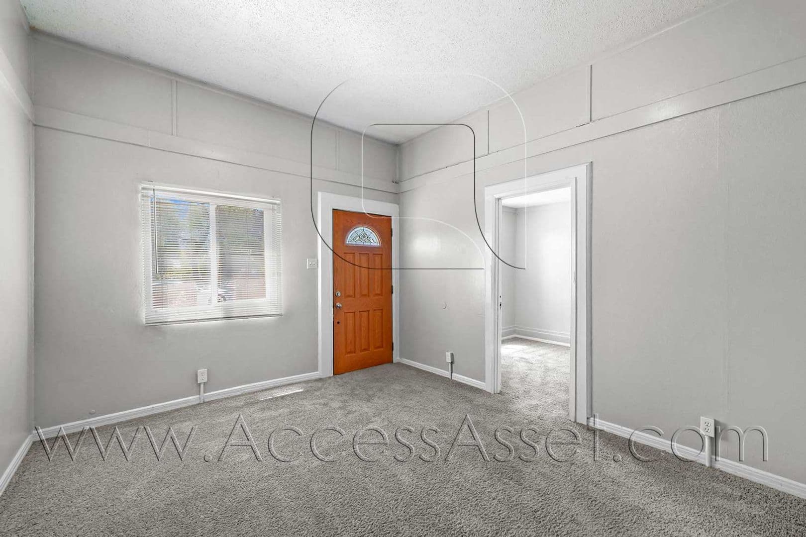 Lake Elsinore Apartment: 307 W Sumner Ave.