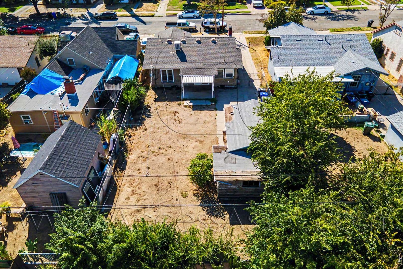 San Bernardino House: 2829 N Pershing Ave