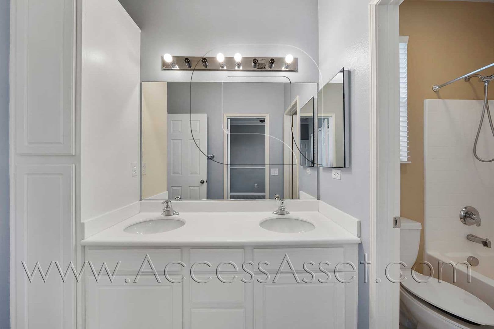 Winchester House: 36026 Pansy St
