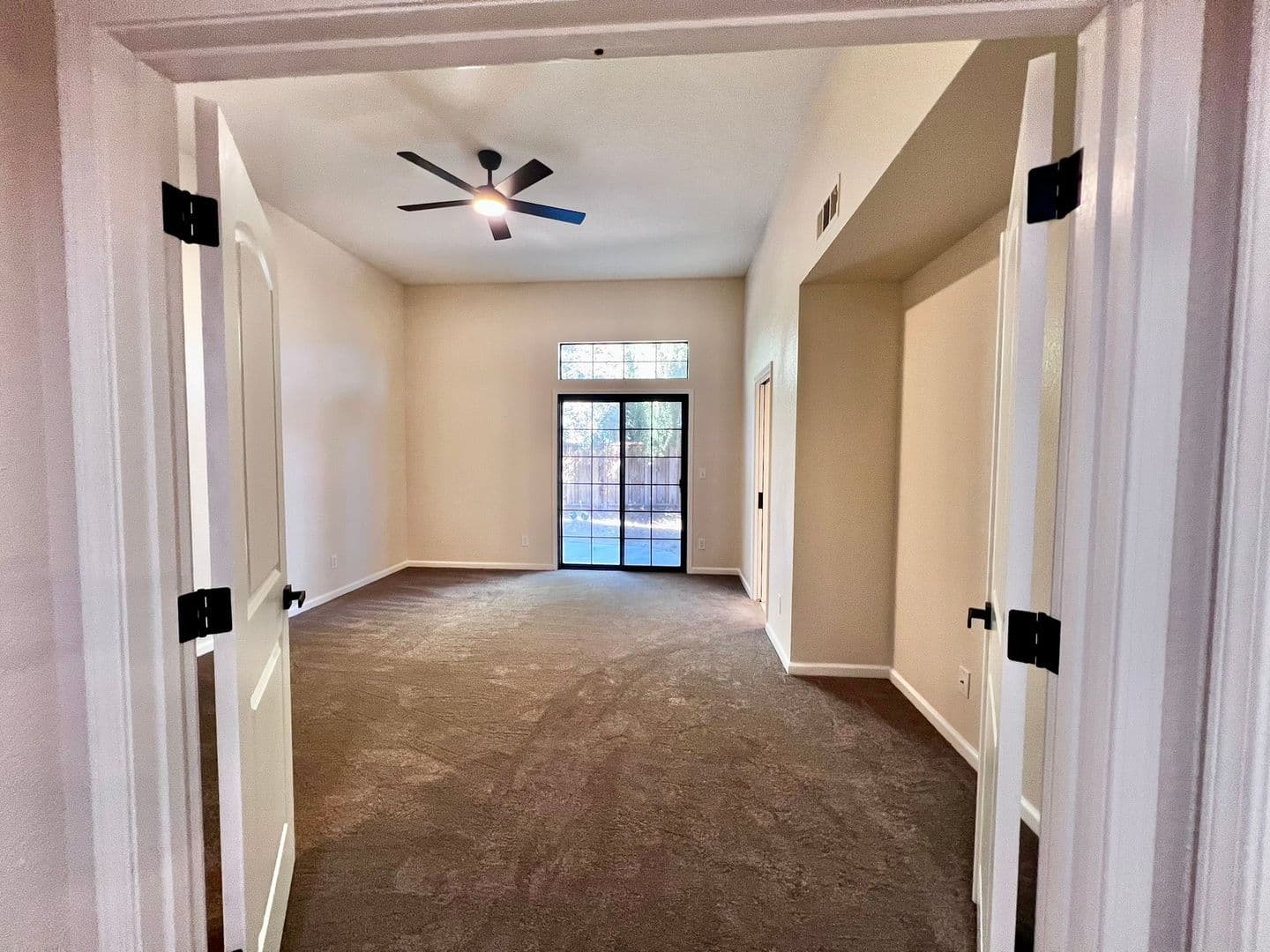 Manteca House: 1695 Klondike Way