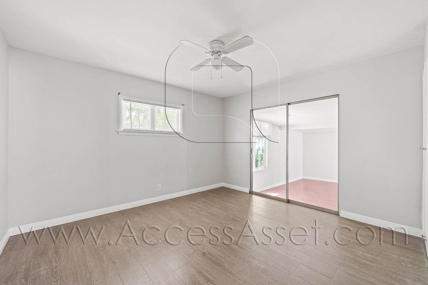 San Bernardino House: 2840 N F St