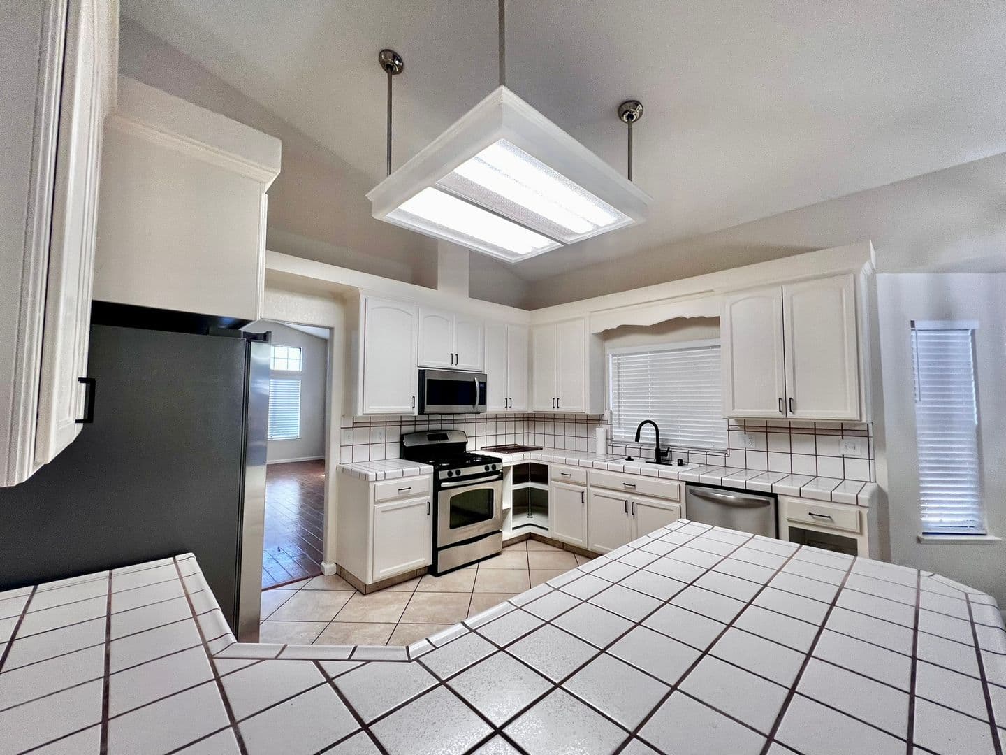 Manteca House: 1695 Klondike Way