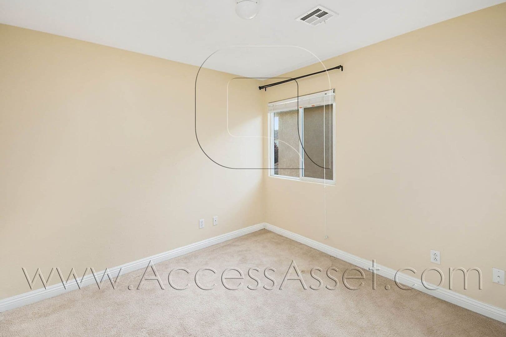 Hesperia House: 9383 Dragon Tree Drive