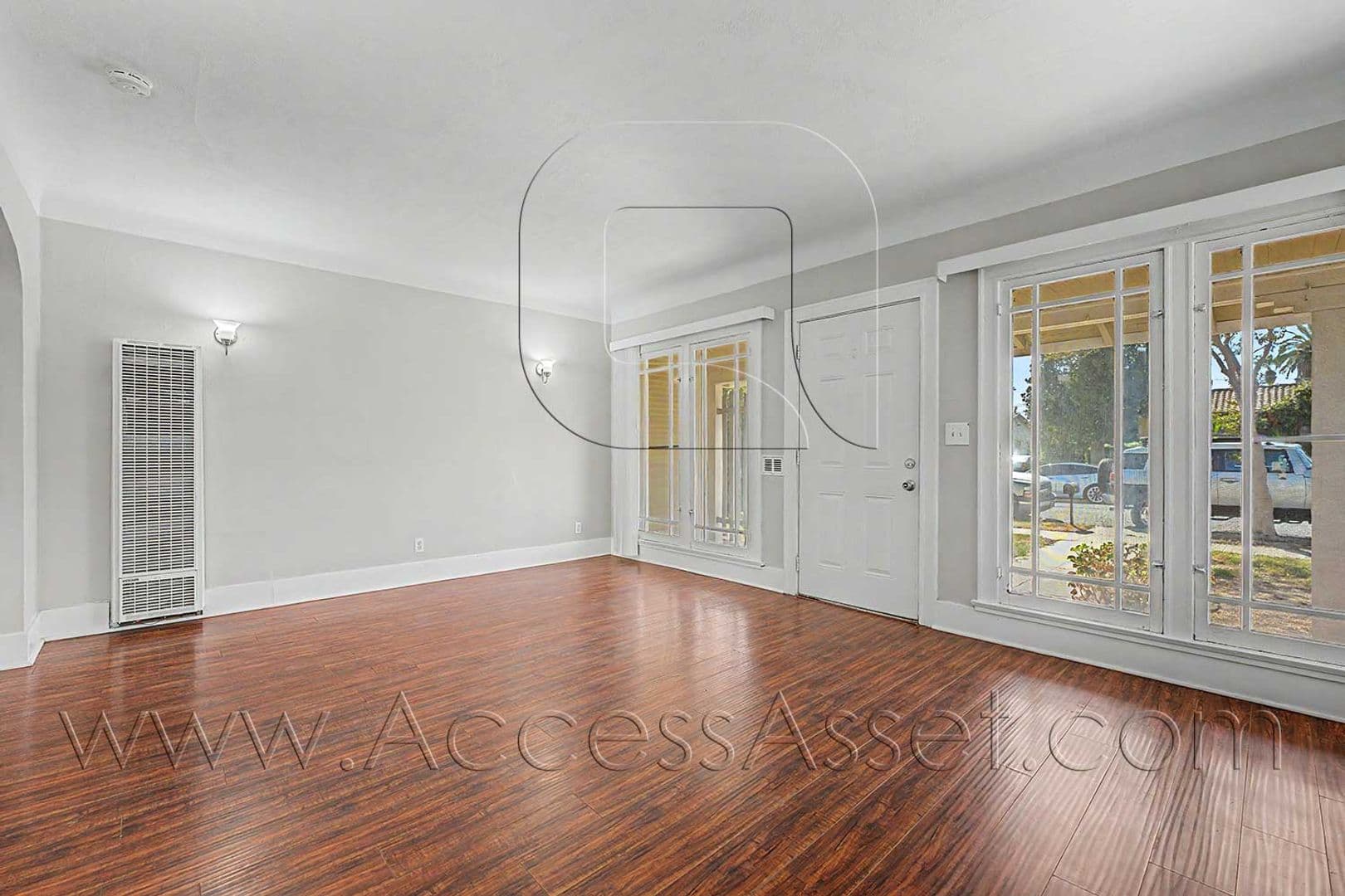San Bernardino House: 2829 N Pershing Ave