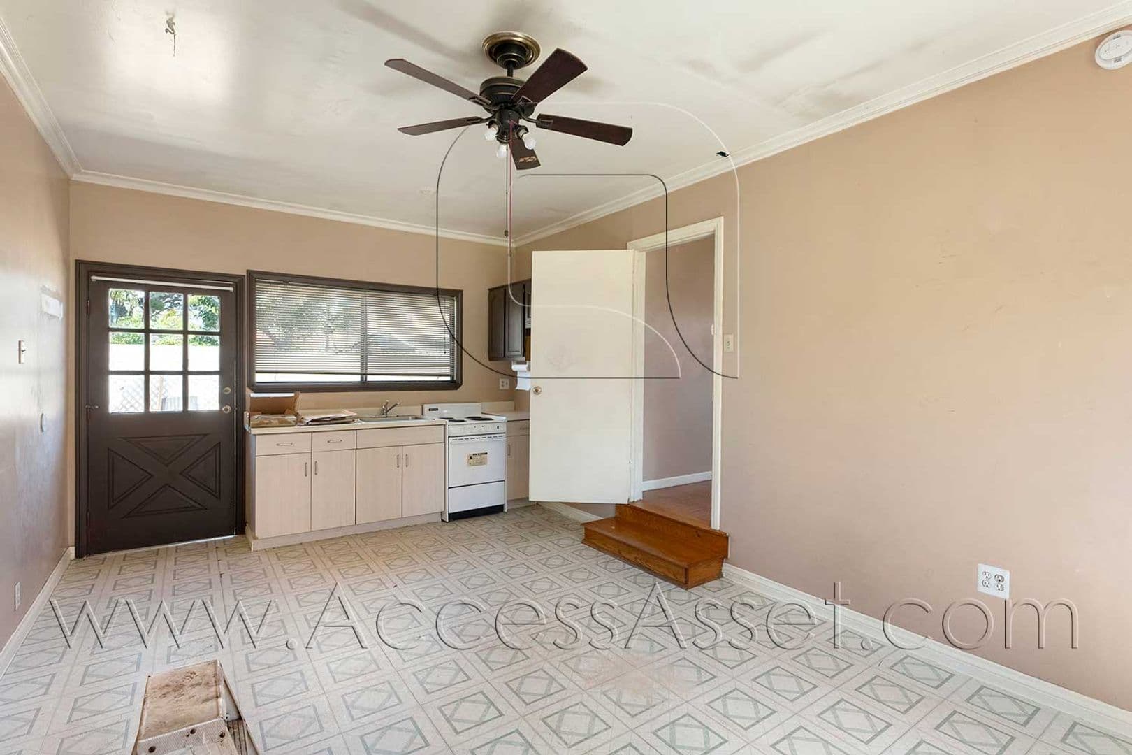 Chino House: 12584 Magnolia Avenue