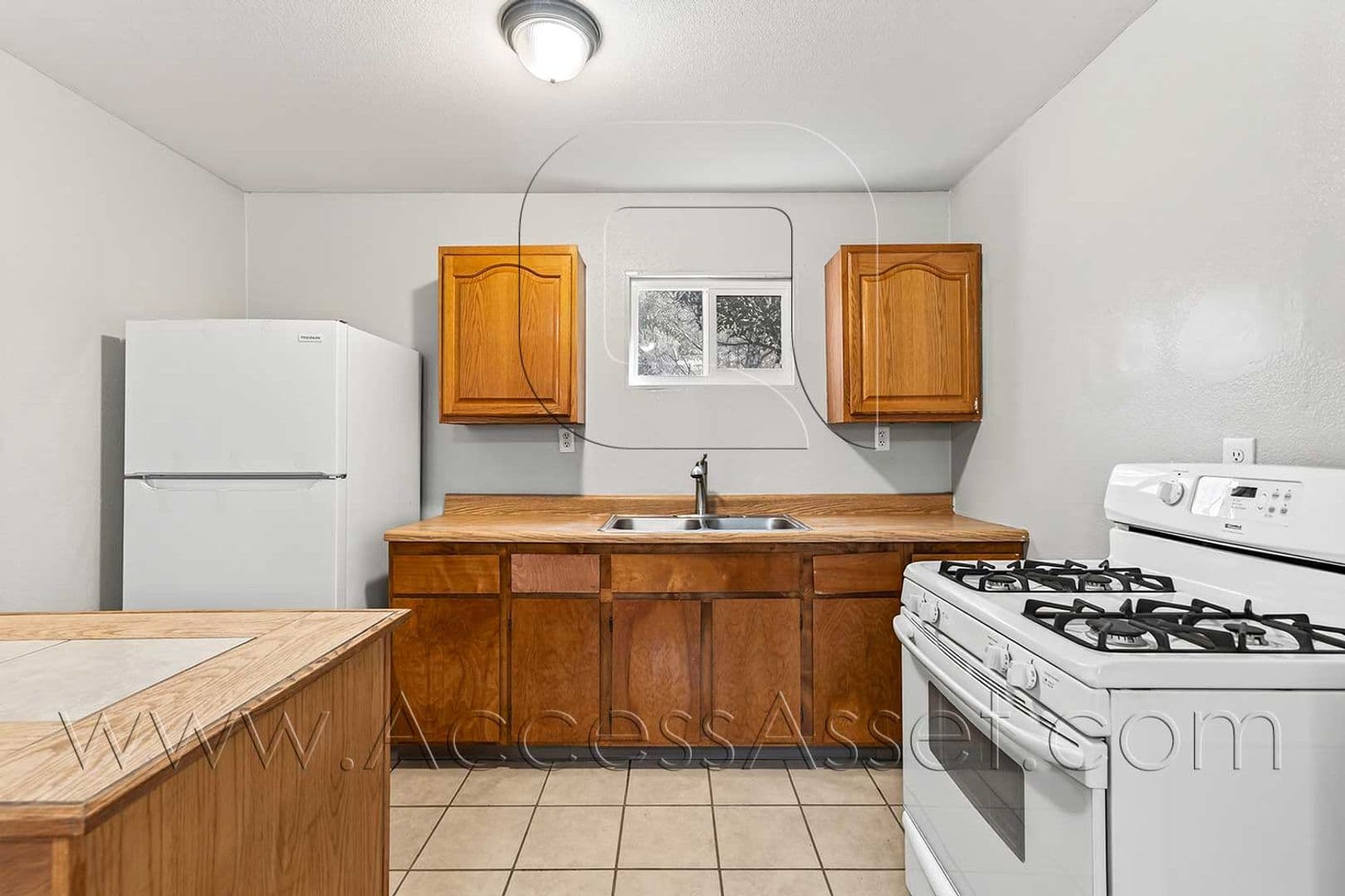 Aguanga Multiplex: (*) 43930 White Mountain Rd - 1