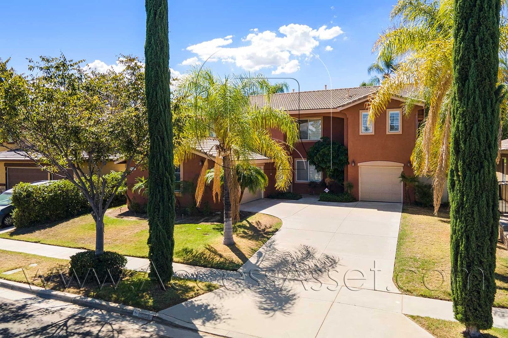Corona House: 1358 Baldwin St