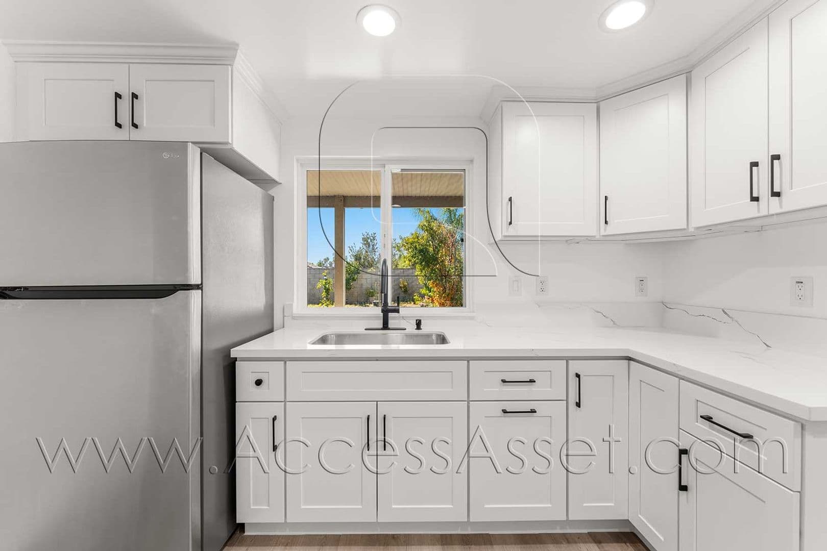 Riverside Apartment: 10946 Thrush Dr
