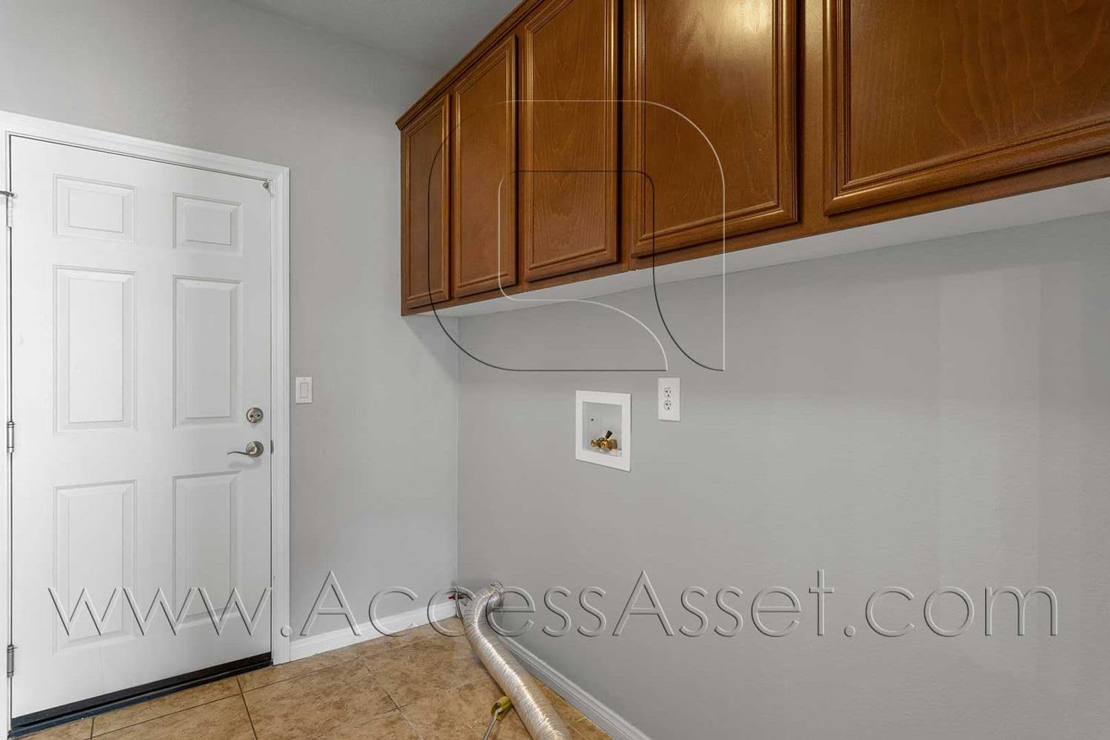 Lake Elsinore House: 29244 Point Shore Dr.