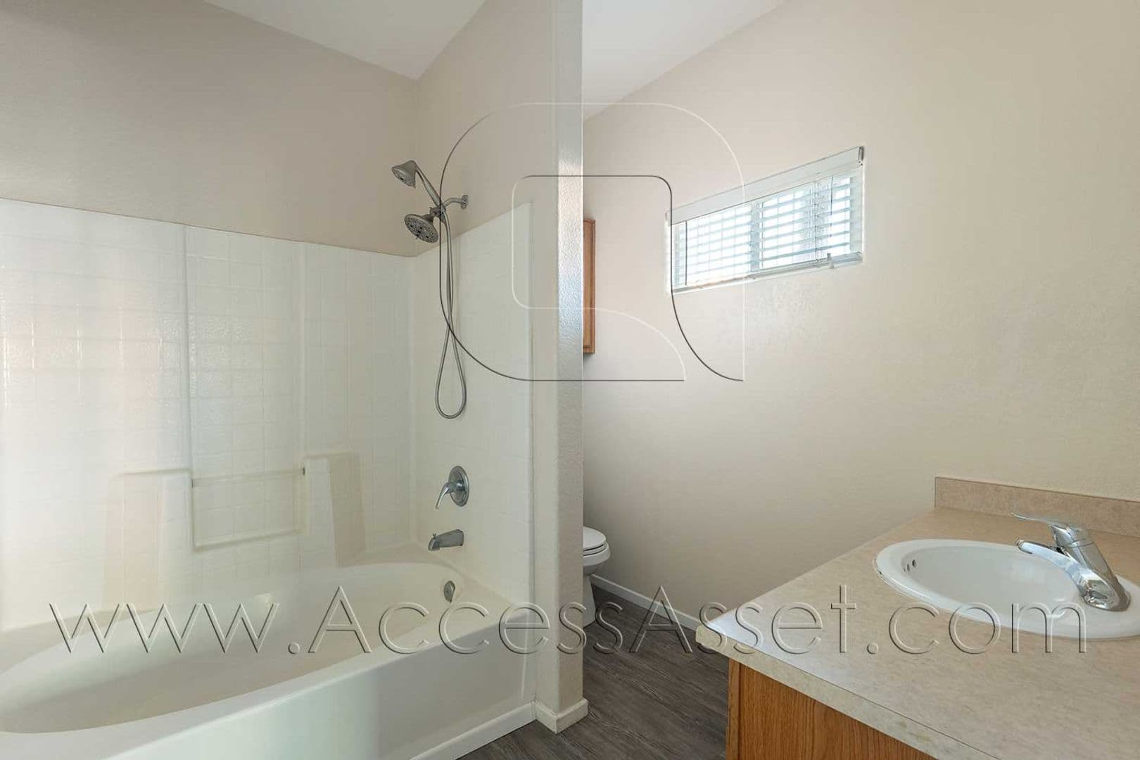 Murrieta House: 41410 Juniper St - 1814