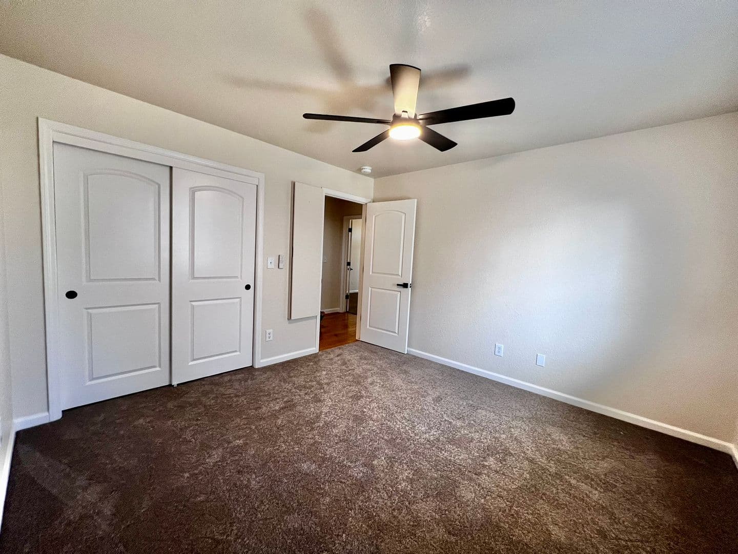 Manteca House: 1695 Klondike Way