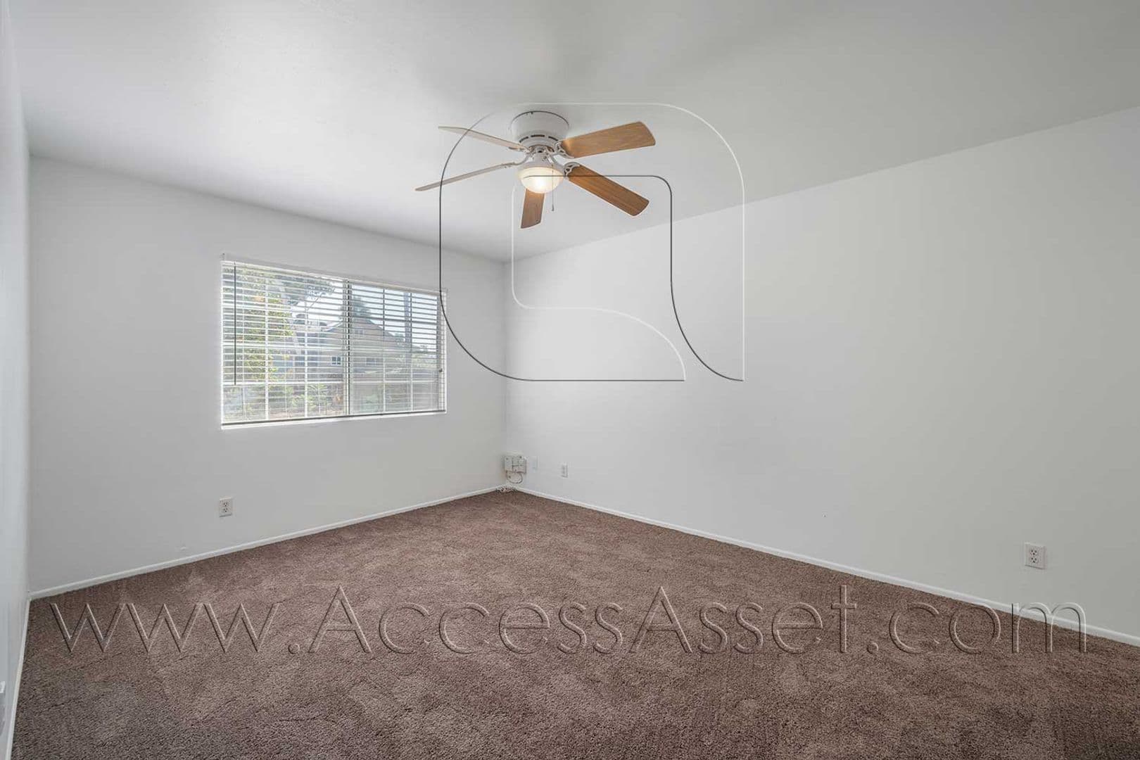 Lake Elsinore House: 29650 Jernigan St.