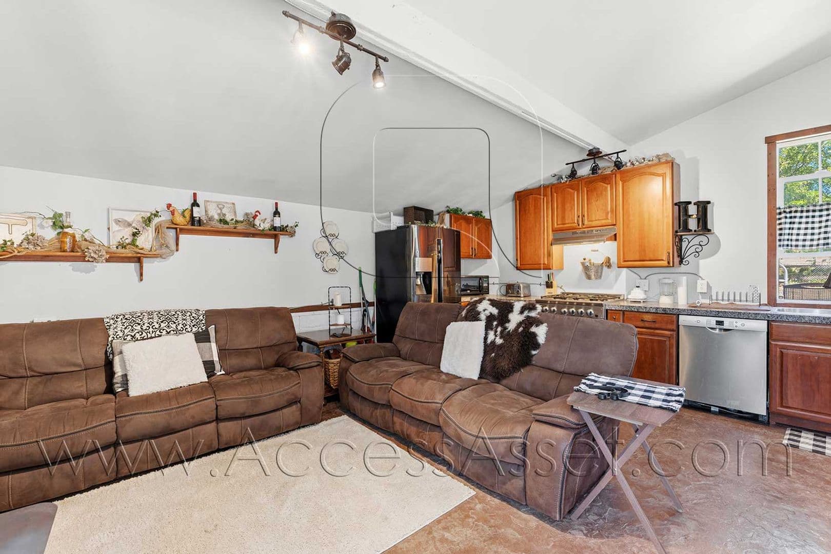 Lake Elsinore Apartment: 17700 Rodeo Rd
