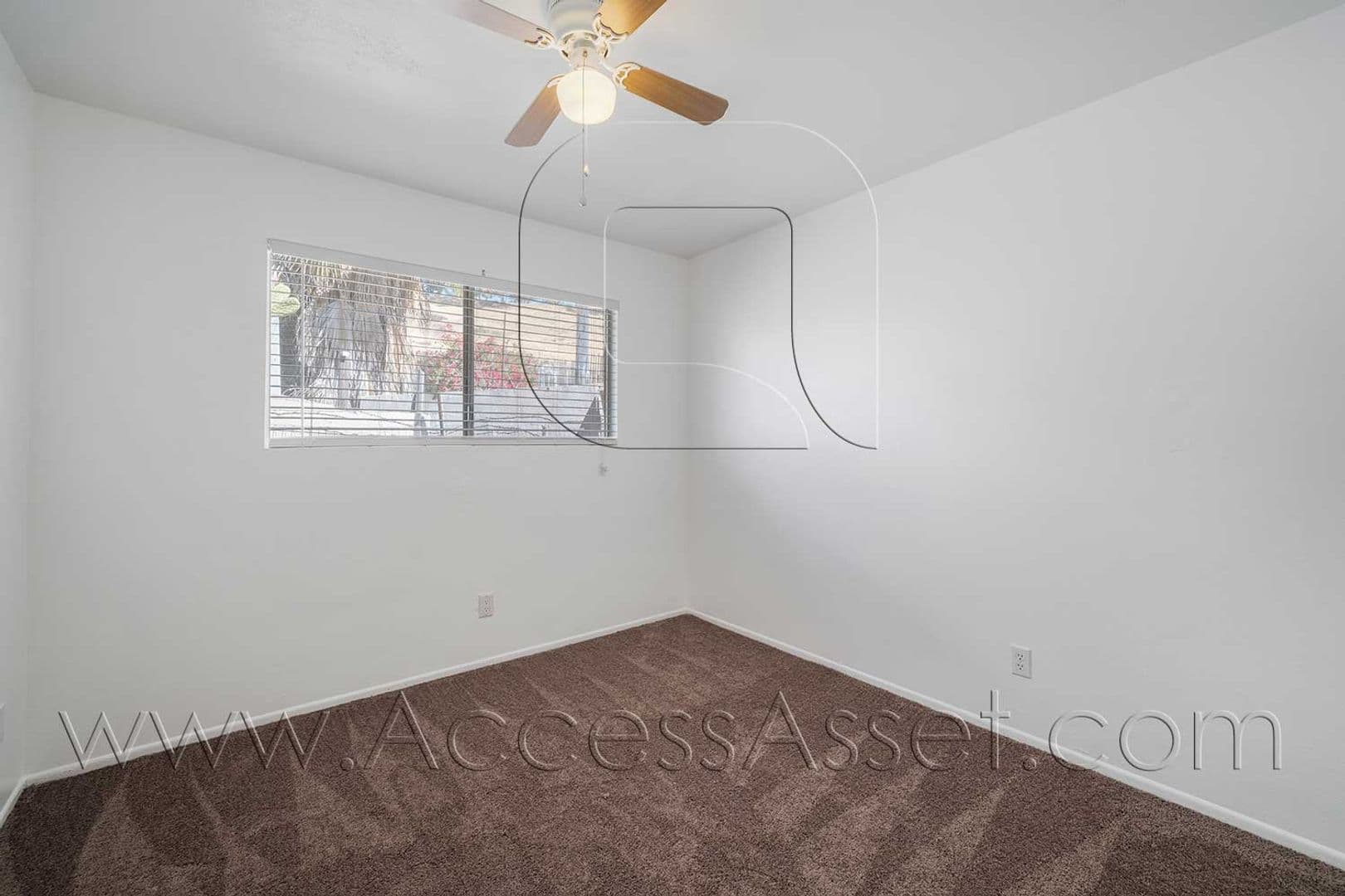 Lake Elsinore House: 29650 Jernigan St.
