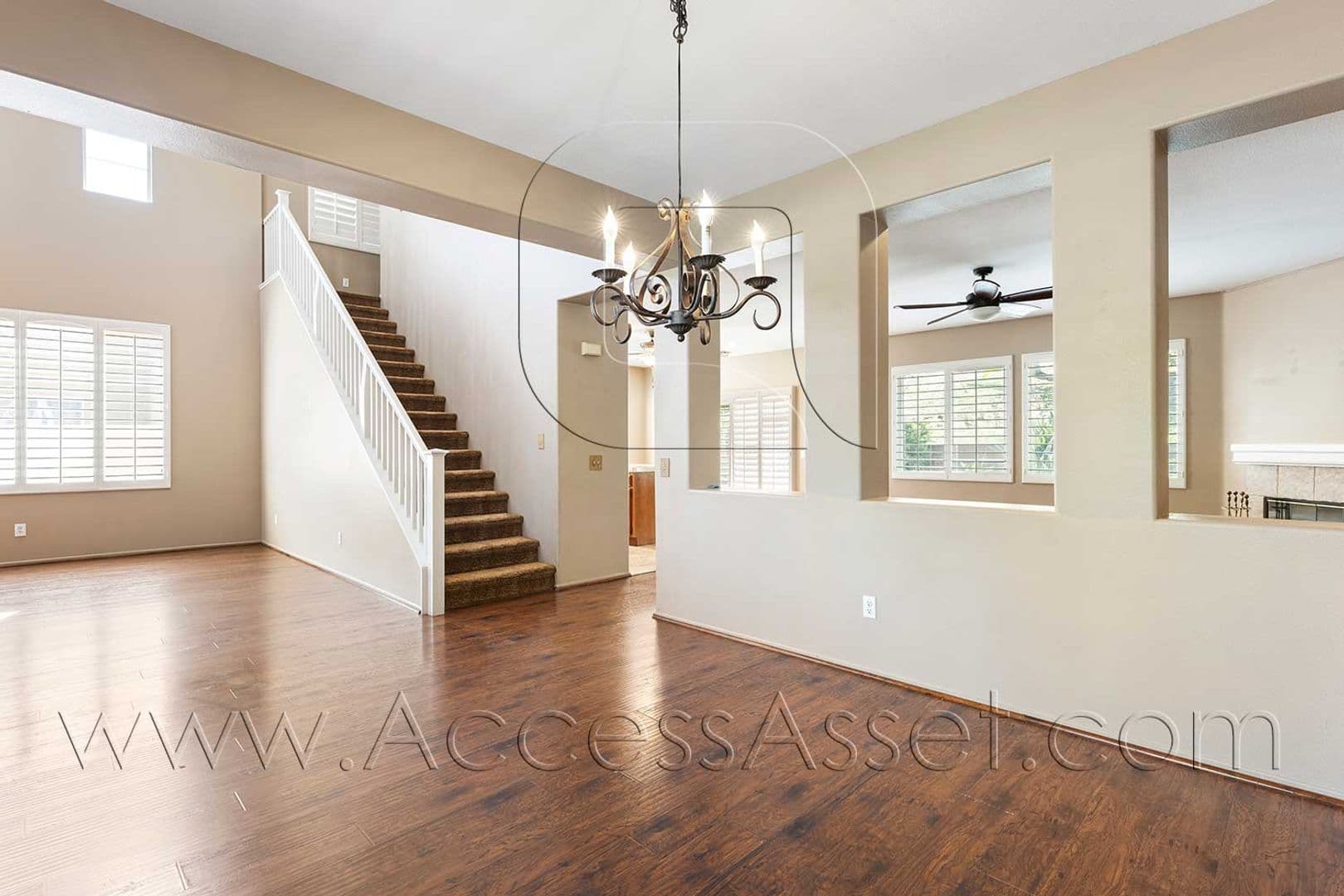 Corona House: 1358 Baldwin St