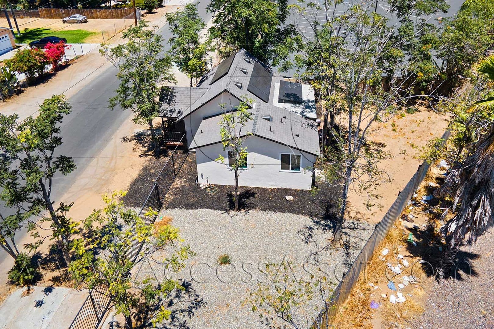 Riverside House: 434 Highland Ave