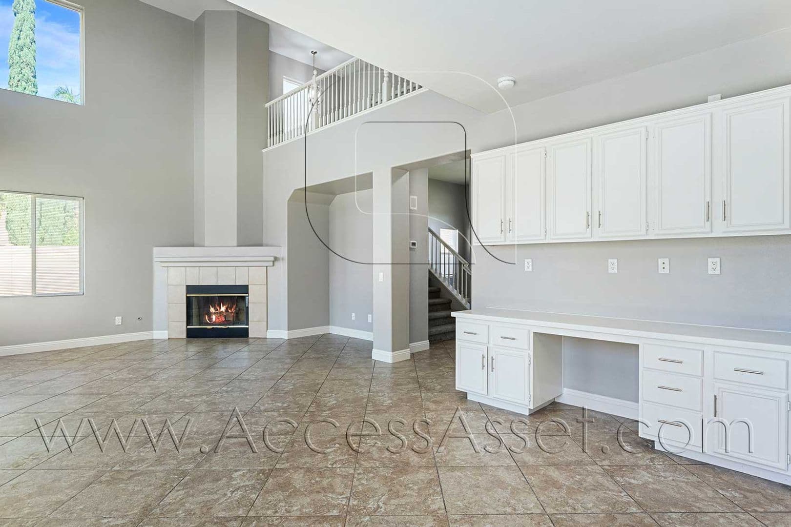 Eastvale House: 13555 Apricot Tree Ln