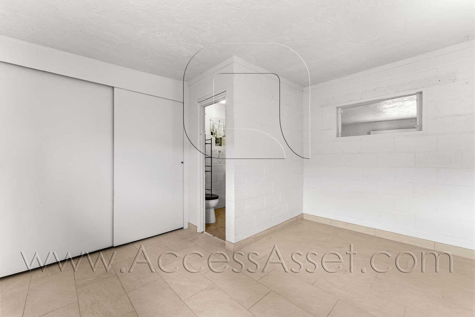 Beaumont House: 675 American Avenue #2