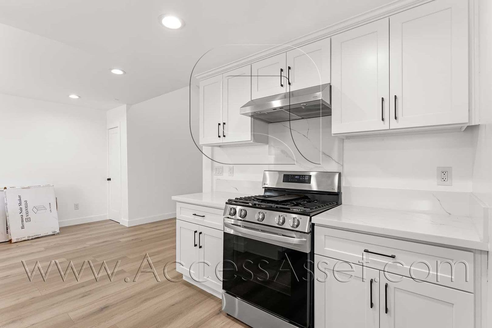 Riverside Apartment: 10946 Thrush Dr