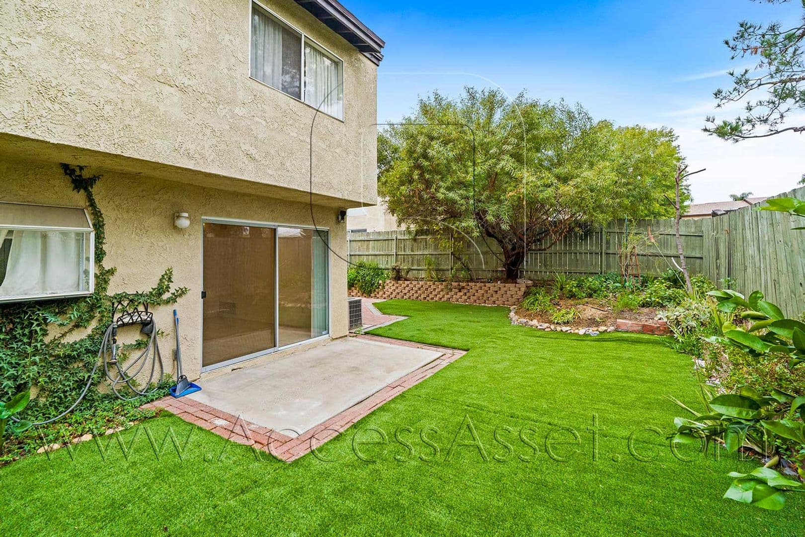 Lake Elsinore House: 619 Parkview Drive