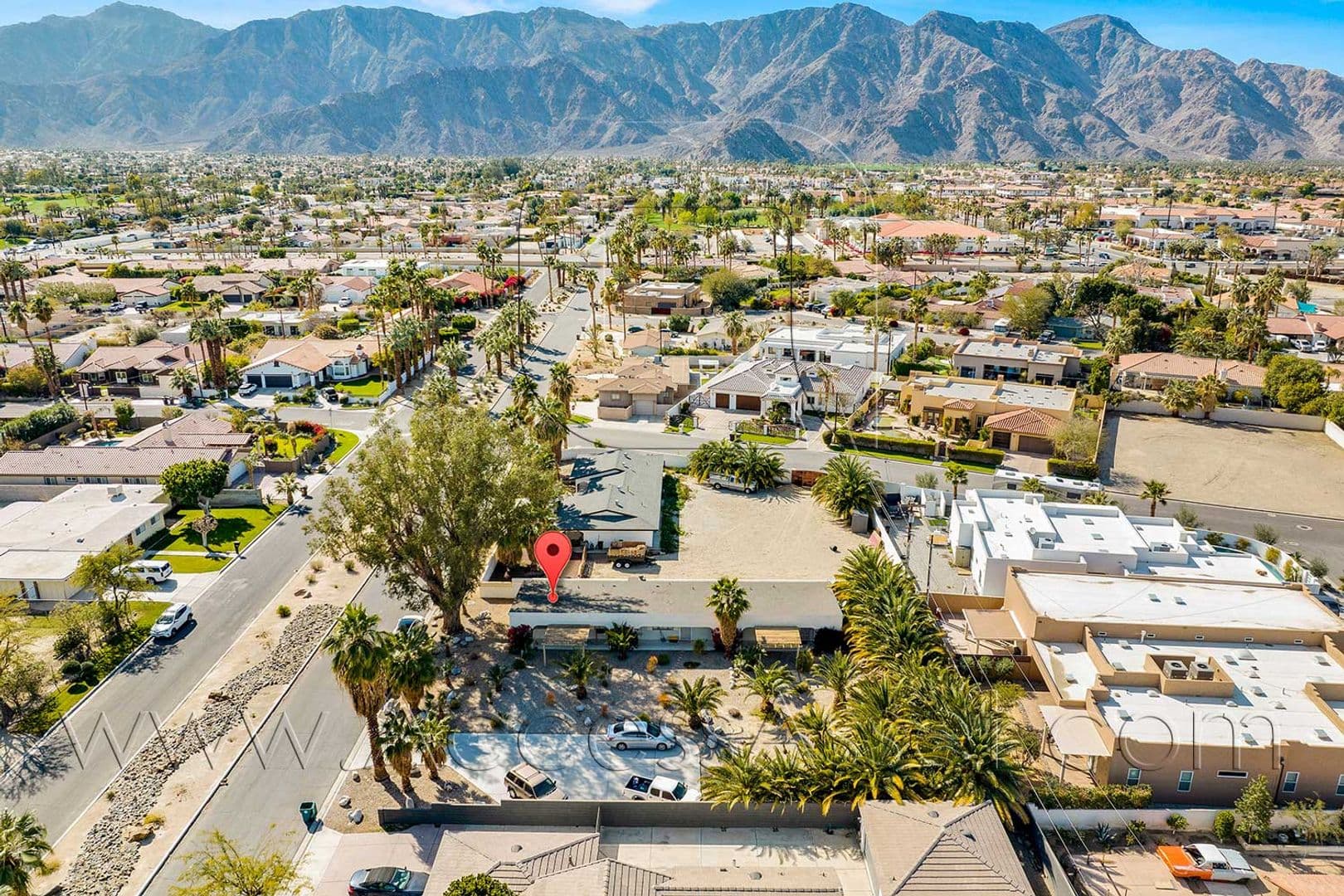 La Quinta Apartment: 78660 Ave. La Fonda