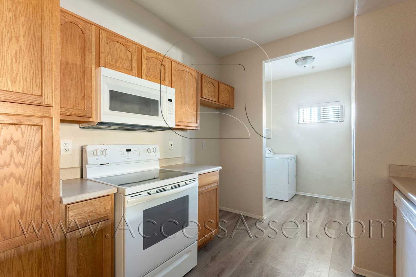 Murrieta House: 41410 Juniper St - 1814