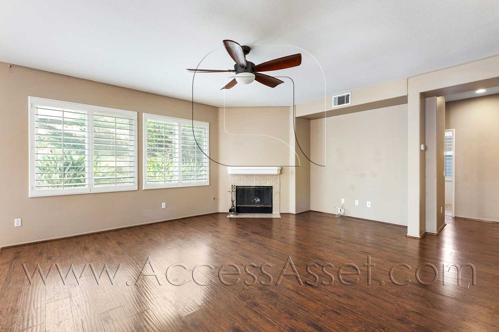 Corona House: 1358 Baldwin St