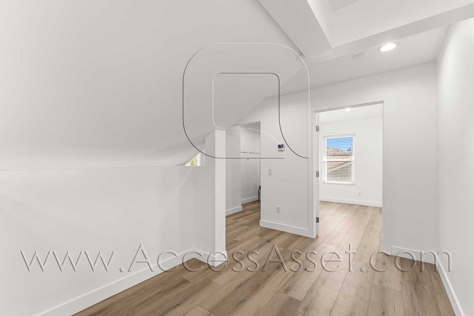Riverside Apartment: 10946 Thrush Dr