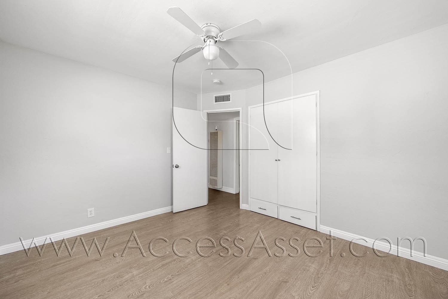 San Bernardino House: 2840 N F St